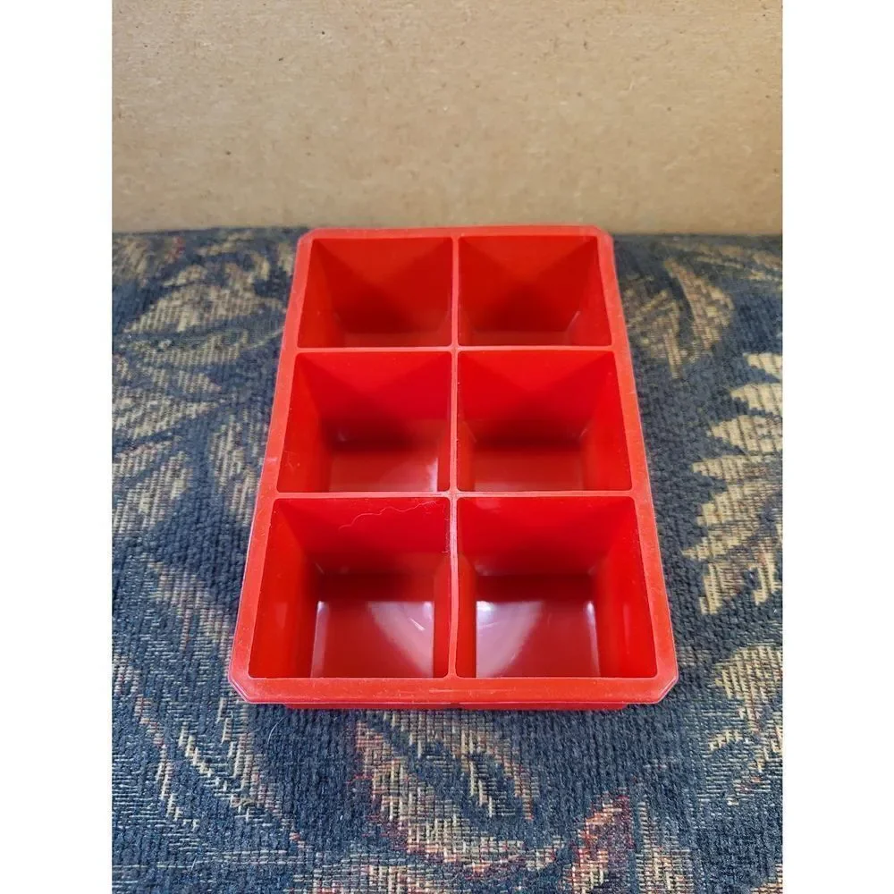 Houdini Red Square Ice Cube Tray